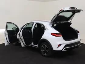 Kia Xceed 1.6 GDI PHEV Dynamic Line thumbnail 11