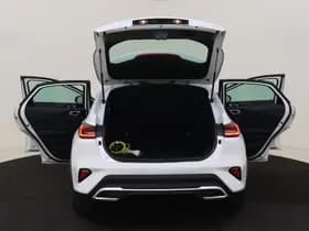 Kia Xceed 1.6 GDI PHEV Dynamic Line thumbnail 12