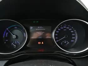 Kia Xceed 1.6 GDI PHEV Dynamic Line thumbnail 24