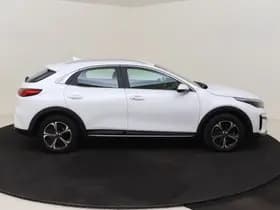 Kia Xceed 1.6 GDI PHEV Dynamic Line thumbnail 6