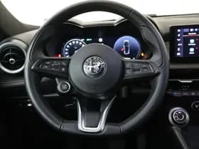 Alfa Romeo Tonale 1.3T PHEV Ti 280pk thumbnail 27