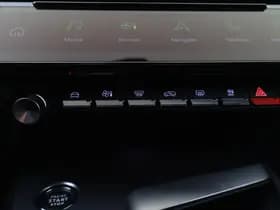 Peugeot 308 1.2 131pk GT * 12 mnd BOVAG garantie * RIJKLAARPRIJS ! thumbnail 18