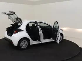 Toyota Yaris thumbnail 13