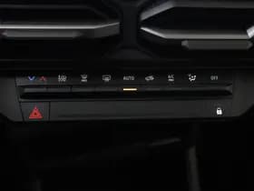 Dacia Duster 140PK Hybrid Journey AUTOMAAT thumbnail 19