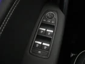 Renault Captur thumbnail 32