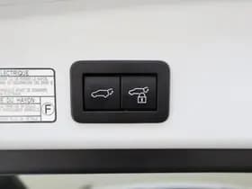 Toyota Corolla thumbnail 28