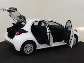 Toyota Yaris 1.5 Hybrid 115 Comfort thumbnail 13