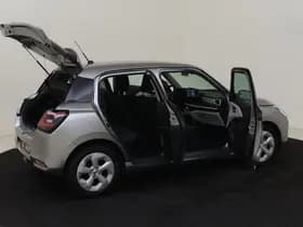 Suzuki Swift thumbnail 13