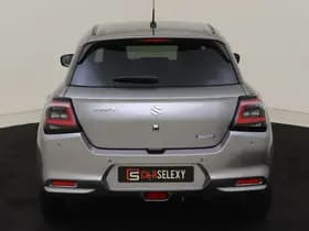 Suzuki Swift thumbnail 4