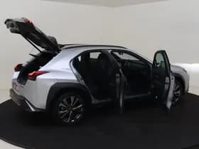 Lexus UX thumbnail 13