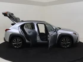 Lexus UX thumbnail 14