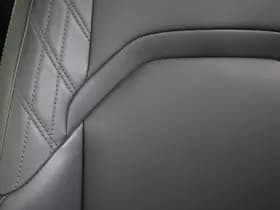 Lexus UX thumbnail 30