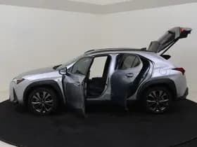 Lexus UX thumbnail 10