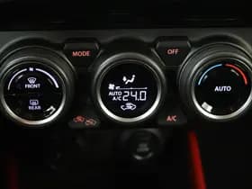 Suzuki Swift 1.4 Sport Smart Hybrid thumbnail 26