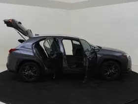 Lexus UX thumbnail 14