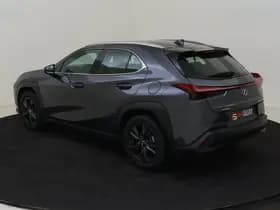 Lexus UX thumbnail 3