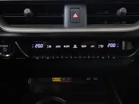 Lexus UX thumbnail 26