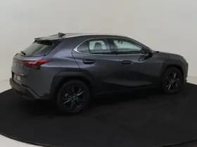 Lexus UX thumbnail 5