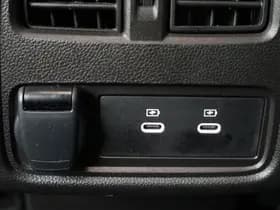 Renault Captur thumbnail 32