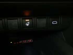 Toyota C-HR 2.0 PHEV 220PK Dynamic Winterpack Camera Carplay thumbnail 19