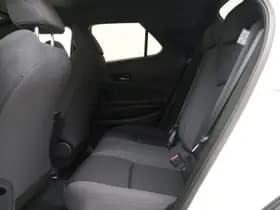 Toyota C-HR 2.0 PHEV 220PK Dynamic Winterpack Camera Carplay thumbnail 29