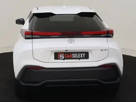 Toyota C-HR 2.0 PHEV 220PK Dynamic Winterpack Camera Carplay thumbnail 4