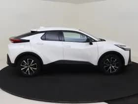 Toyota C-HR 2.0 PHEV 220PK Dynamic Winterpack Camera Carplay thumbnail 6