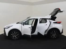 Toyota C-HR 2.0 PHEV 220PK Dynamic Winterpack Camera Carplay thumbnail 10