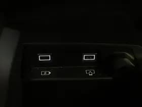 Peugeot 5008 Hybrid 145PK GT Automaat 7-Persoons Navigatie Carplay Winterpack thumbnail 30