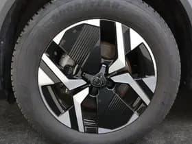 Peugeot 2008 1.2 Hybride 145PK Allure 360 Camera Navigatie Carplay Stoelverwa thumbnail 33