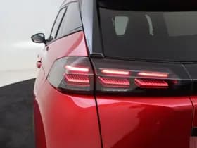 Peugeot 2008 1.2 Hybride 145PK Allure 360 Camera Navigatie Carplay Stoelverwa thumbnail 35