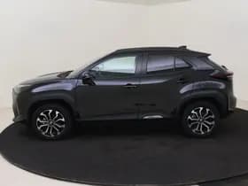Toyota Yaris Cross thumbnail 2