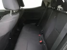 Toyota Yaris thumbnail 32