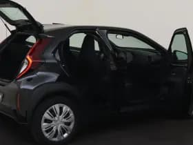 Toyota Aygo X 1.0 VVT-i S-CVT Play thumbnail 13