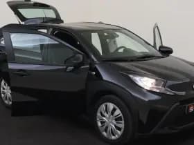 Toyota Aygo X 1.0 VVT-i S-CVT Play thumbnail 15