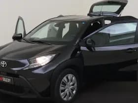 Toyota Aygo X 1.0 VVT-i S-CVT Play thumbnail 9