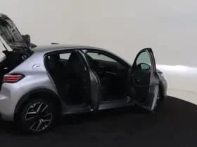 Peugeot 208 1.2 Hybride eDSC6 145 GT Automaat Carplay 3D Cockpit Clima Camer thumbnail 13