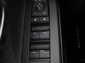 Toyota C-HR 2.0 PHEV 220PK Dynamic Winterpack Camera Carplay Navigatie thumbnail 17