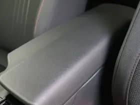 Toyota C-HR 2.0 PHEV 220PK Dynamic Winterpack Camera Carplay Navigatie thumbnail 20