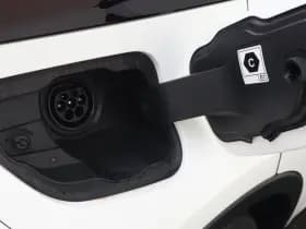 Toyota C-HR 2.0 PHEV 220PK Dynamic Winterpack Camera Carplay Navigatie thumbnail 27