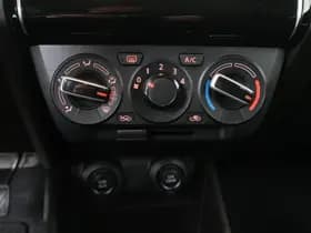 Suzuki Swift thumbnail 24