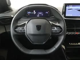 Peugeot E-2008 EV Allure 50 kWh thumbnail 19