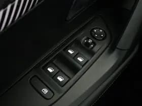 Peugeot E-2008 EV Allure 50 kWh thumbnail 21