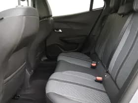 Peugeot E-2008 EV Allure 50 kWh thumbnail 33