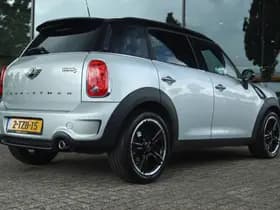 MINI Countryman 1.6 COOPER S 184PK CHAMP ED. thumbnail 2