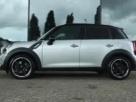 MINI Countryman 1.6 COOPER S 184PK CHAMP ED. thumbnail 9
