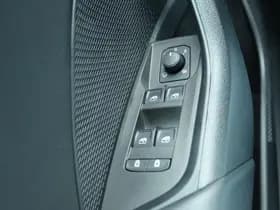 Škoda Octavia COMBI 1.0 TSI BUSINESS EDITION thumbnail 38