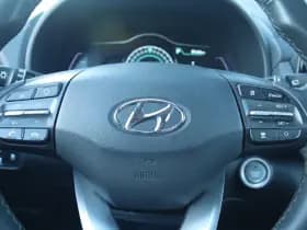 Hyundai KONA EV 64 KWH 3 FASE thumbnail 18