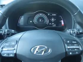 Hyundai KONA EV 64 KWH 3 FASE thumbnail 19