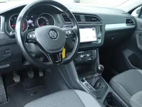 Volkswagen Tiguan 1.4 TSI CONNECTED SERIES thumbnail 16